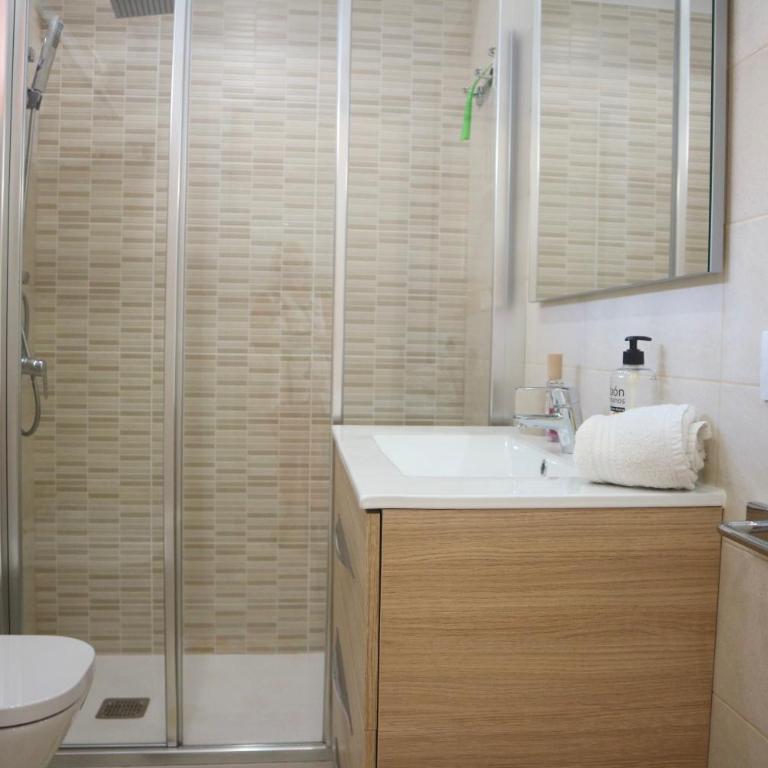 Sun & View Holiday Home - Apartamento - 32