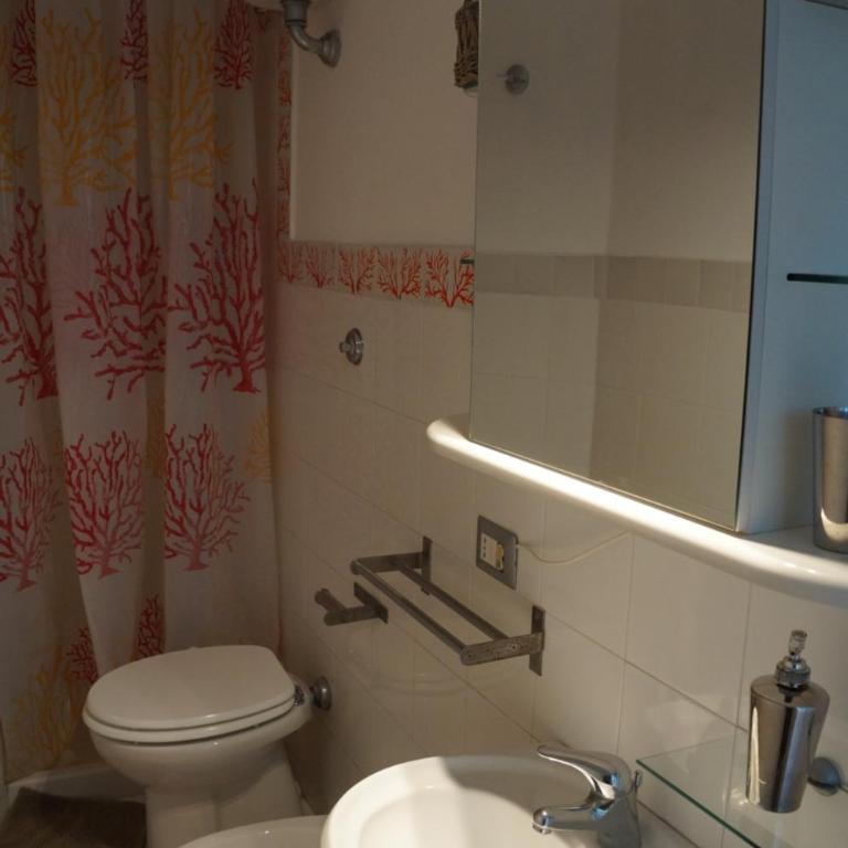 B&B occhi di mare - Camera Matrimoniale con Bagno Privato - 8