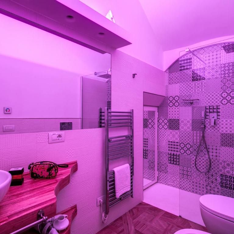 Sorrento Square Suites - Camera Matrimoniale con Bagno Privato e Balcone - 30