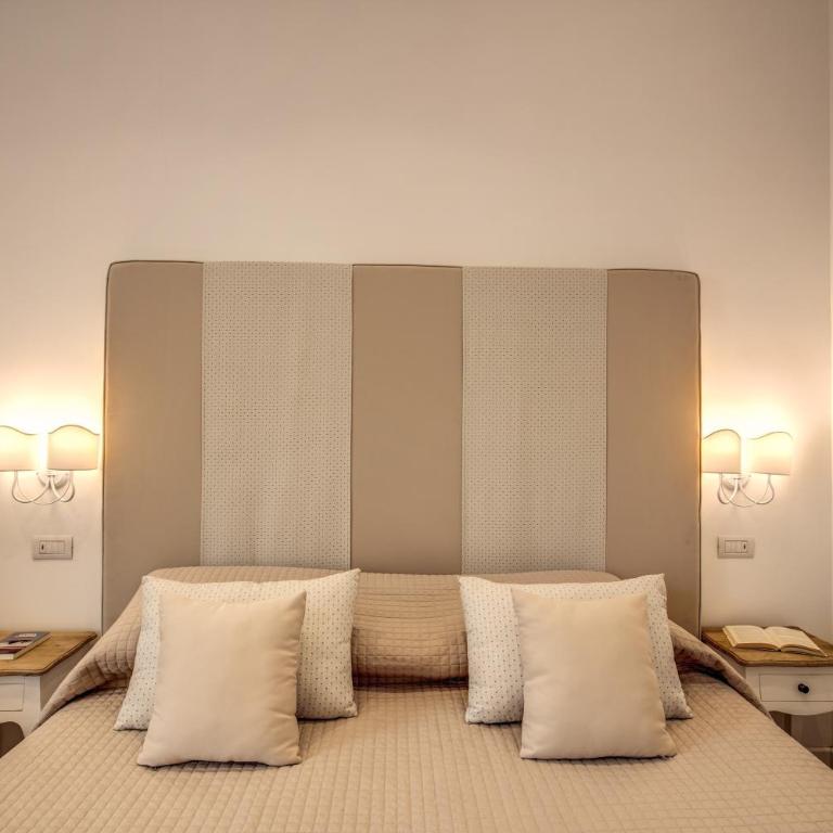 Sorrento Square Suites - Camera Matrimoniale con Bagno Privato e Balcone - 26
