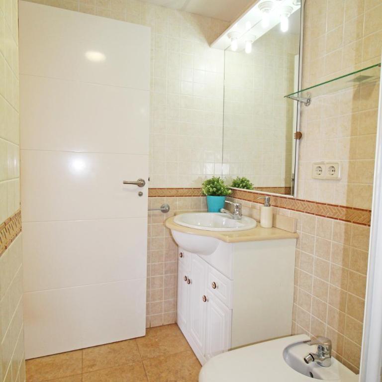 1a línea Playa San Juan. Vistas. Piscina. BBQ. Gym - Apartamento de 2 dormitorios - 23
