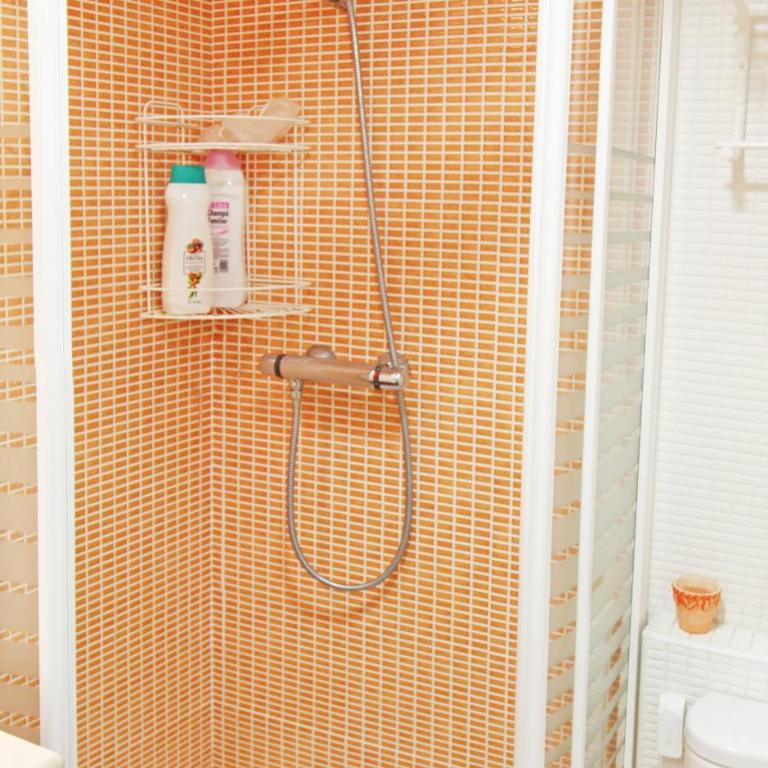1a línea Playa San Juan. Vistas. Piscina. BBQ. Gym - Apartamento de 2 dormitorios - 30