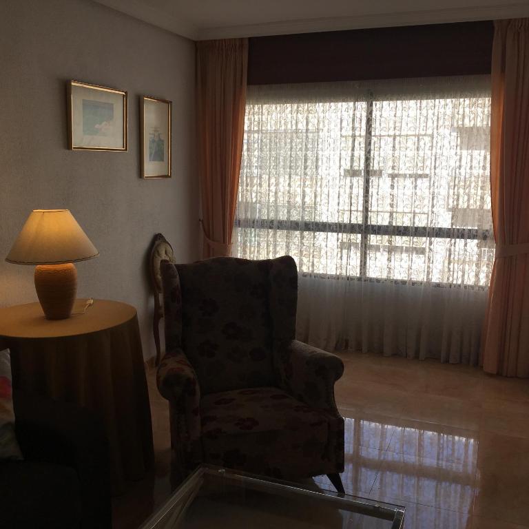 Apartamento en Alicante, Plaza de España, zona Mercado, AA - Three-Bedroom Apartment - 11