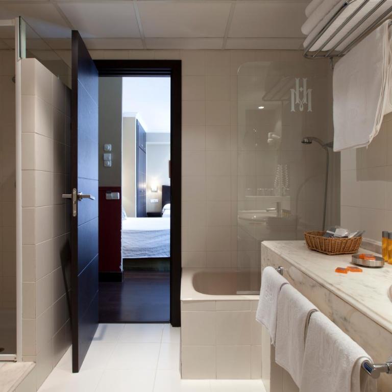 Hotel Moderno Puerta del Sol - Habitación Familiar - 2