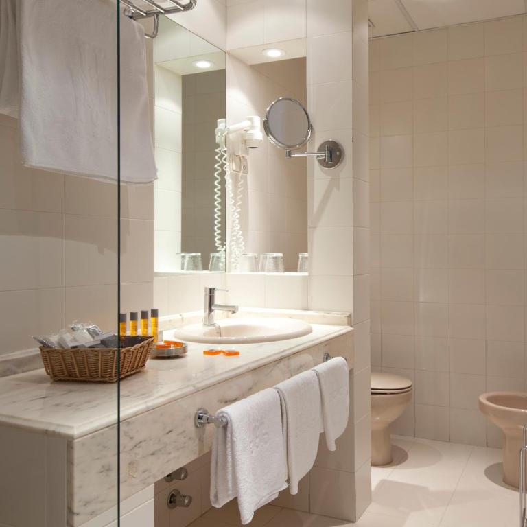 Hotel Moderno Puerta del Sol - Habitación Triple - 2