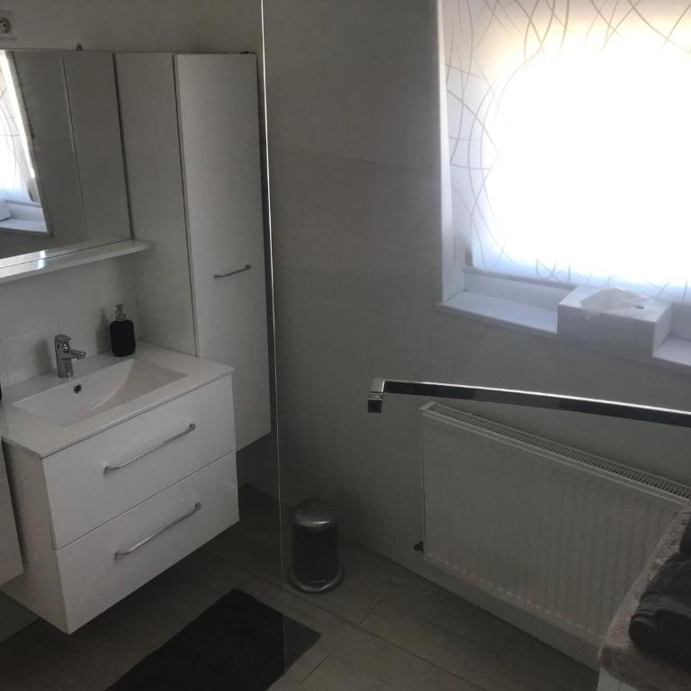 Appartement proche Mer avec appartement au 1er etage et appartement 1 au 2eme etage avec baignoire - Apartment mit 1 Schlafzimmer - 7