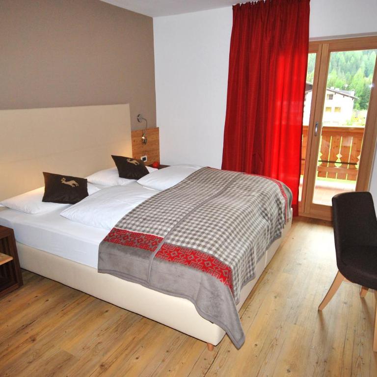 Monti Pallidi B&B Apartments - Superior Double Room with Balcony - 8