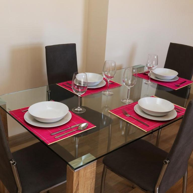 Apartamento Turistico Puente Romano P4 bajo C - Three-Bedroom Apartment - 10