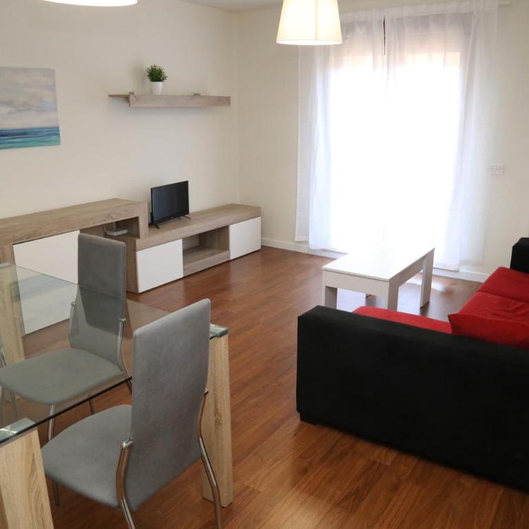 Apartamento Turistico Puente Romano P4 bajo C - Three-Bedroom Apartment - 11