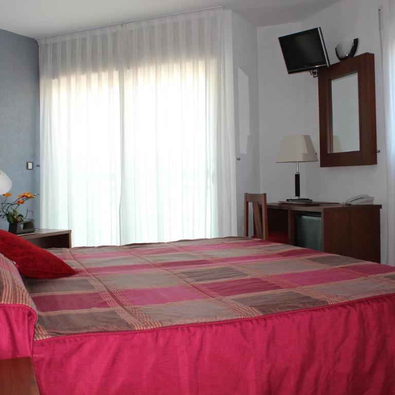 La Familia Gallo Rojo - Habitación Doble - 2 camas - 5