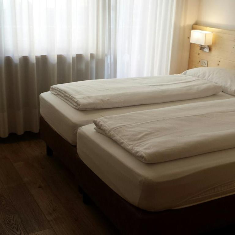 Hotel Engel - Camera Matrimoniale - 2