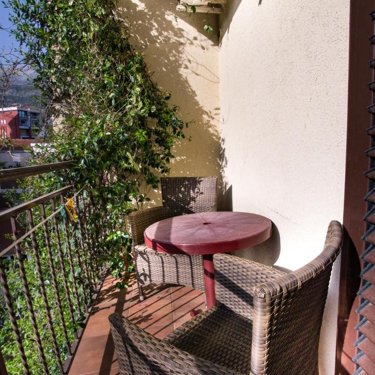 Apartments and rooms Marija - Double Room with Balcony - 2
