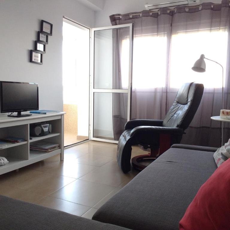 Fernandez Ladreda con Acceso Directo a la Playa y a cinco minutos andando del Centro - Apartamento con vistas al mar - 2