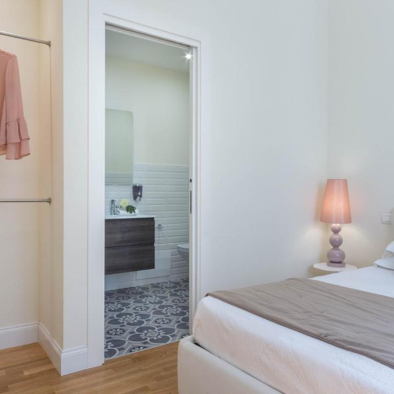 BB22 Cagliari - Deluxe Double Room - 4