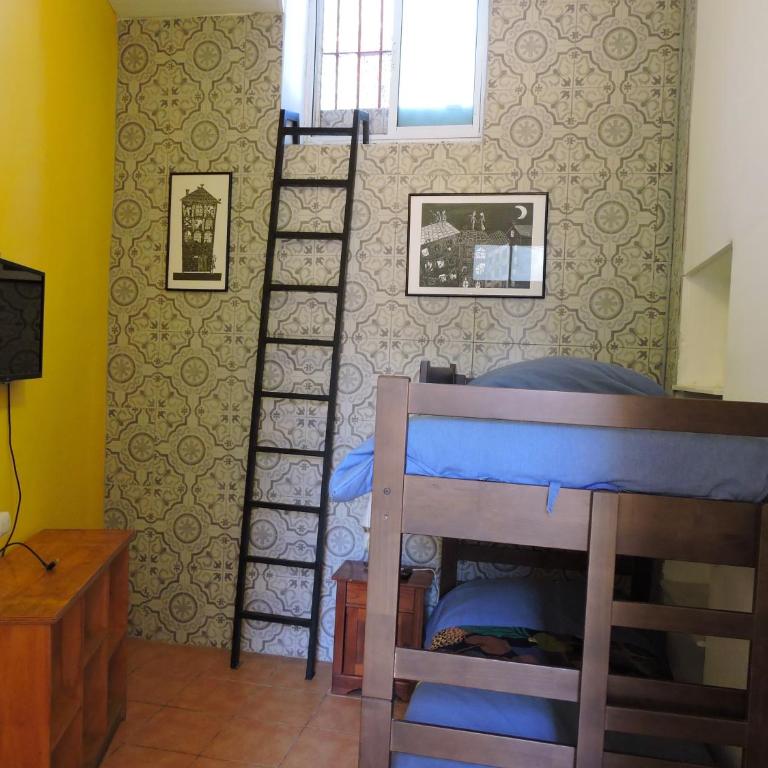 Hostal Casa Verde Limón - Habitación Doble con baño compartido - 2 camas - 2