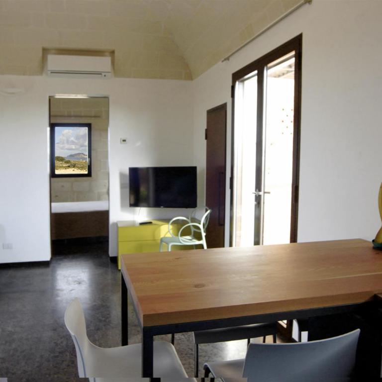 Cala Rossa Lodge - One-Bedroom Chalet - 7