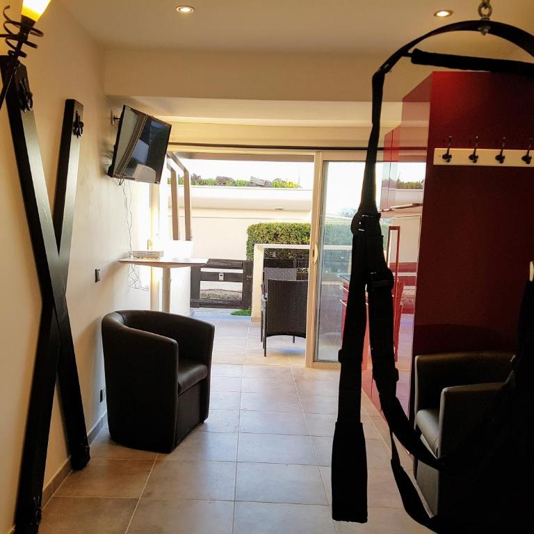CapSexy Port Nature BDSM Naturist Village - Apartment with Terrace - 10