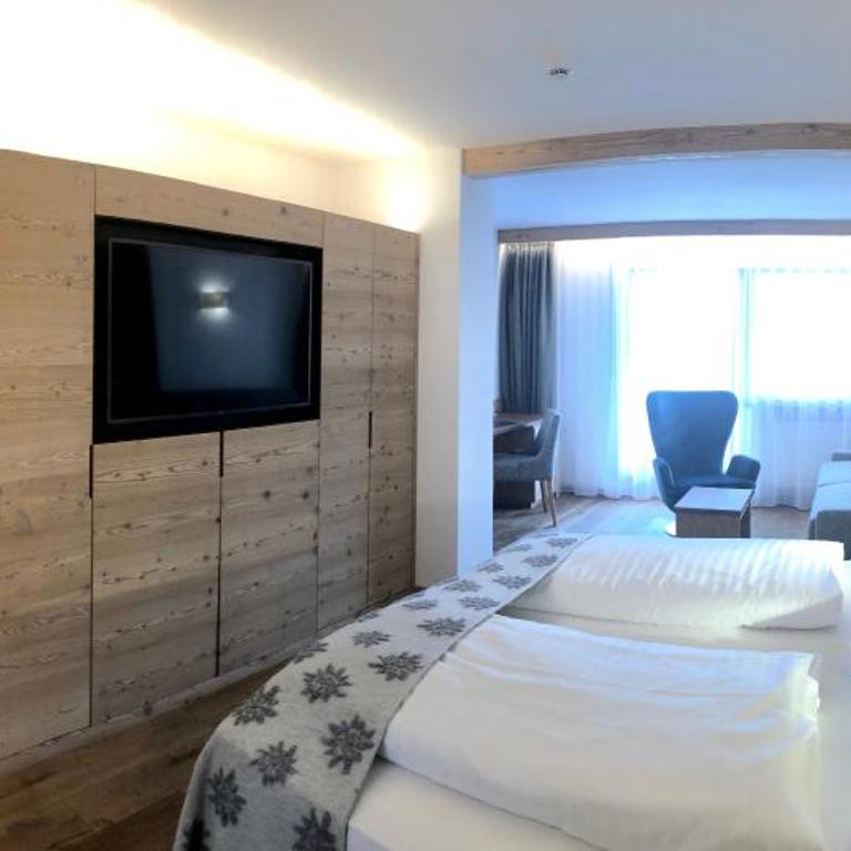 Dolasilla Mountain Panoramic Wellness Hotel - Junior Suite - 3