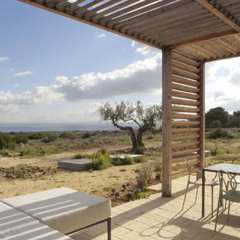 Cala Rossa Lodge - One-Bedroom Chalet - 20