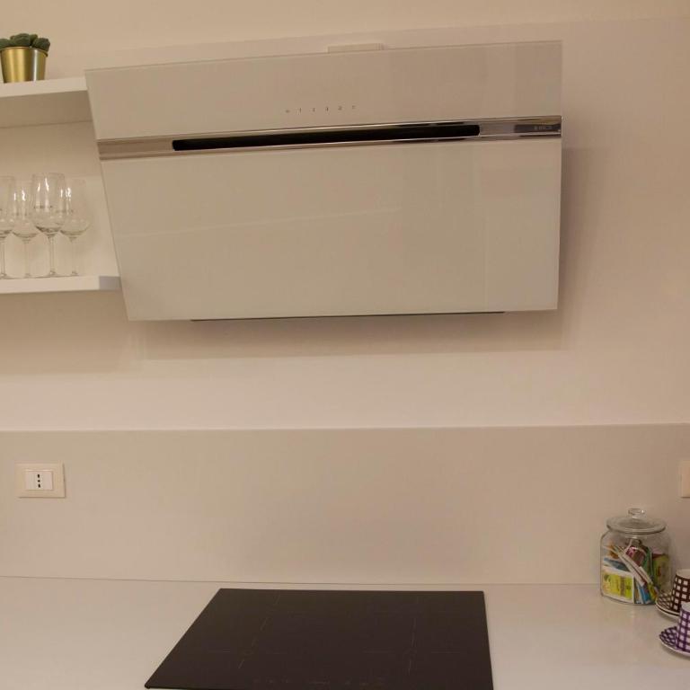 Lella's Home - Two-Bedroom Apartment - 13