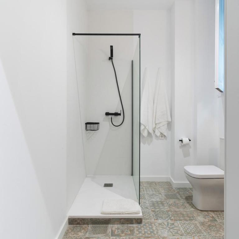Victoria Site-Luxury Center - One- Bedroom Apartment Interior - 20
