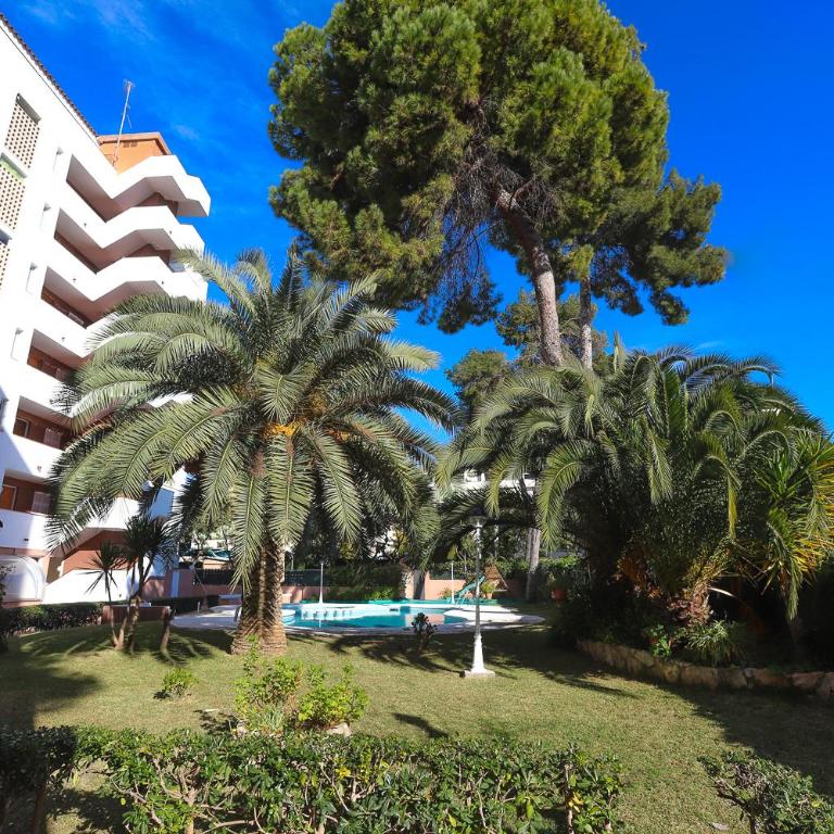 DIFFERENTFLATS Llum - Two-Bedroom Apartment - 25