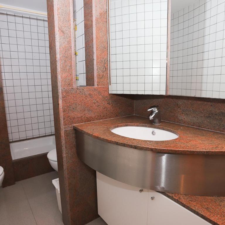 DIFFERENTFLATS Bello Horizonte - Three-Bedroom Apartment with Sea View - 9
