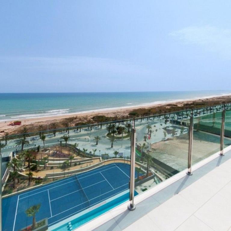 Great Views First Line Teleworkers and Families Unforgetable Apartment - Three-Bedroom Apartment - 17