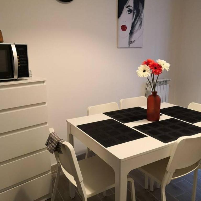 Trinità City Centre - locazione turistica affitto breve - Three-Bedroom Apartment - 42