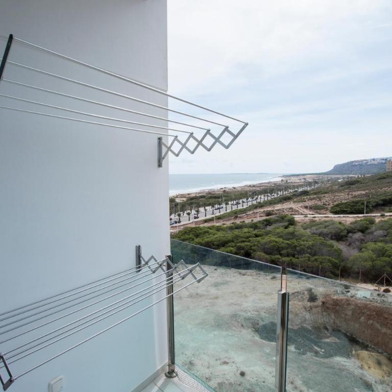 Great Views First Line Teleworkers and Families Unforgetable Apartment - Three-Bedroom Apartment - 47
