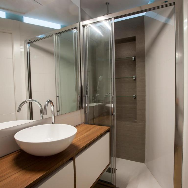 Great Views First Line Teleworkers and Families Unforgetable Apartment - Three-Bedroom Apartment - 15