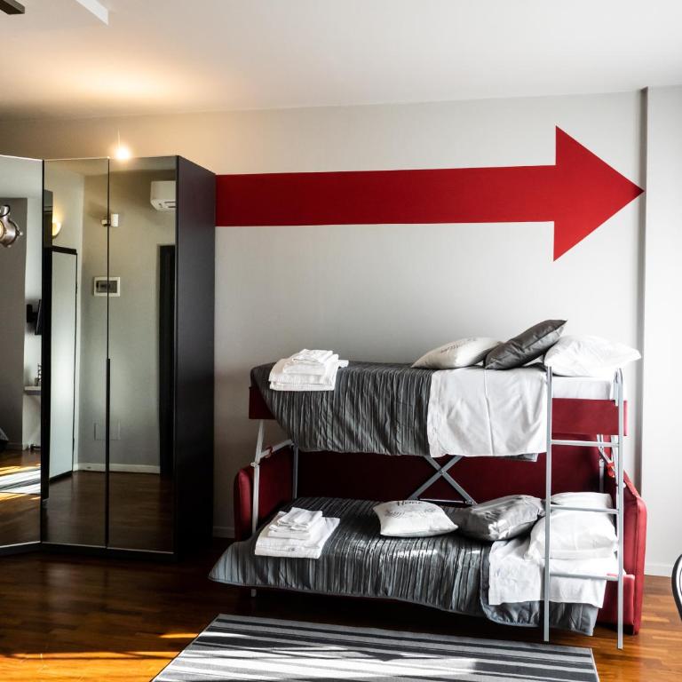 Carlotta Station Suite - One-Bedroom Apartment - 13