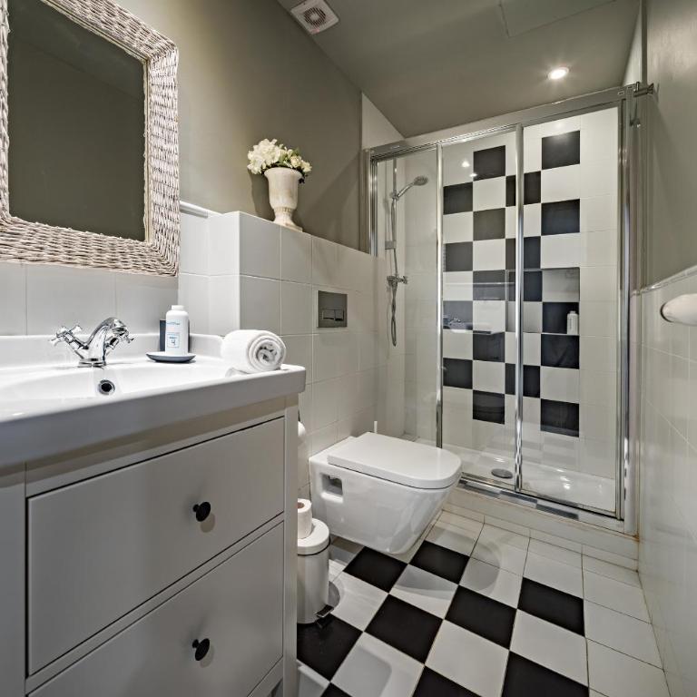 Habitat Apartments Alaia - Three-Bedroom Apartment - 23