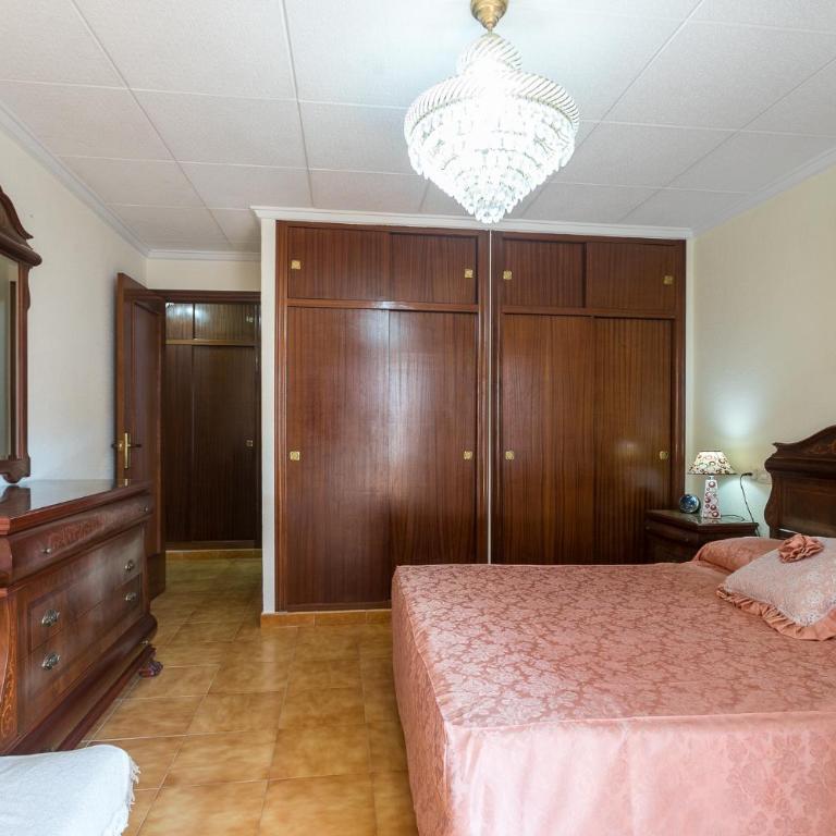 Amplio Apart, Piscina y 2 Parkings, de temporada - Apartamento - 10