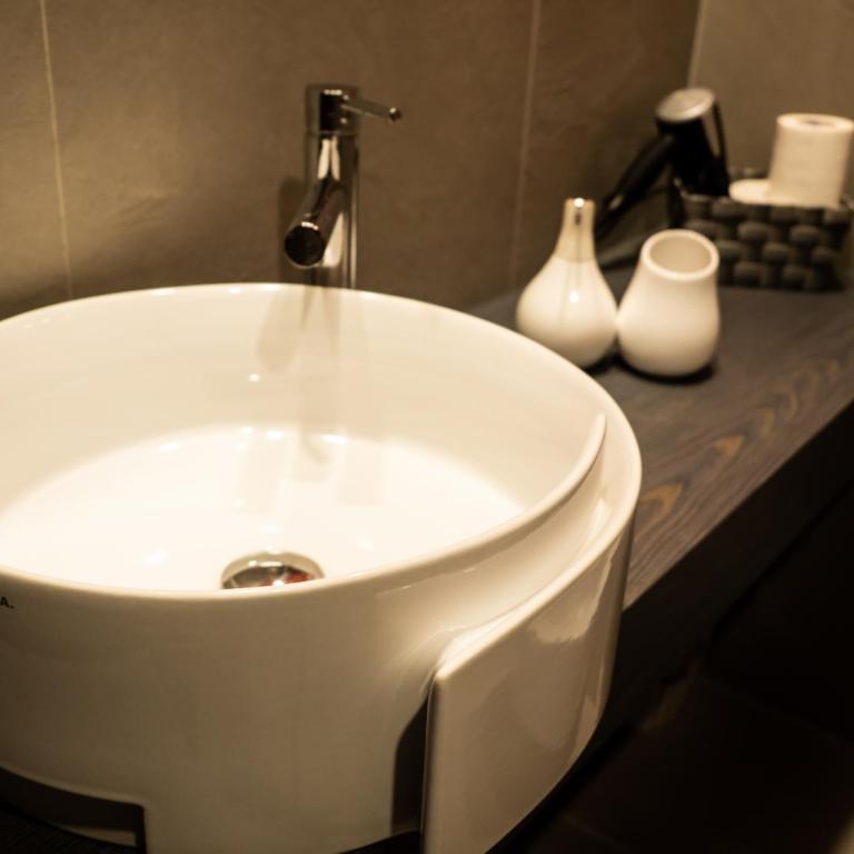 Carlotta Station Suite - One-Bedroom Apartment - 31