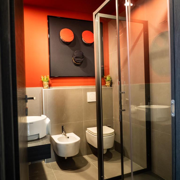Carlotta Station Suite - One-Bedroom Apartment - 27