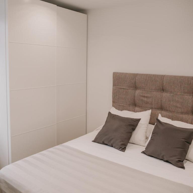 Picasso City Center 1A - Deluxe Apartment - 76