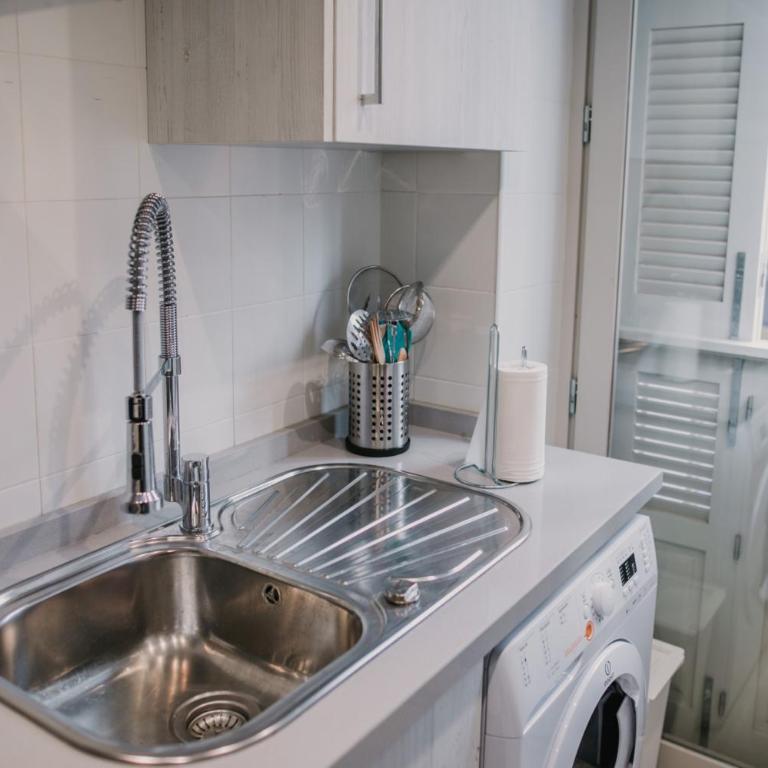 Picasso City Center 1A - Deluxe Apartment - 60