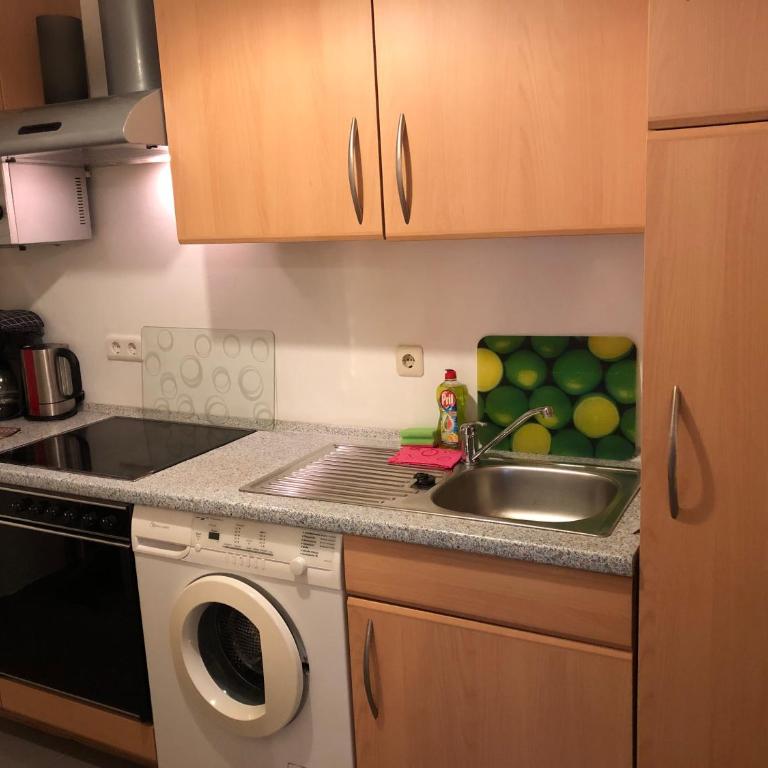 City Apartment in Nürnberg Center - Apartamento - 5