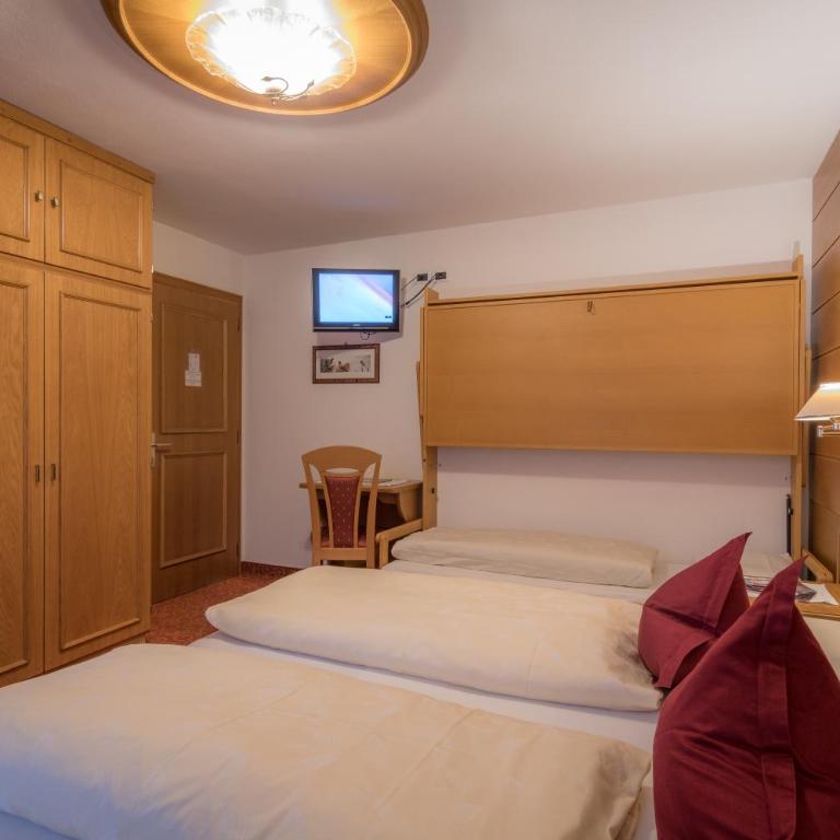 Garni La Vara - Familienzimmer mit Balkon - 5