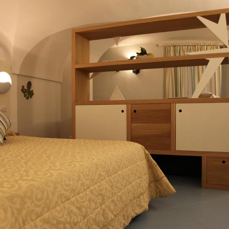 Arco della Rua - One-Bedroom House - 37