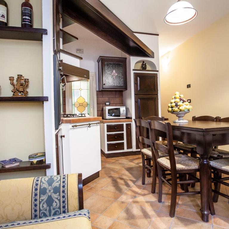 Tina House - Il cortile nel centro storico di Taormina - Maisonette - 12