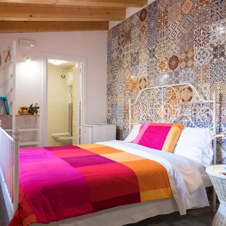 Nonna Anna Rooms - Double Room with Private Bathroom - 1