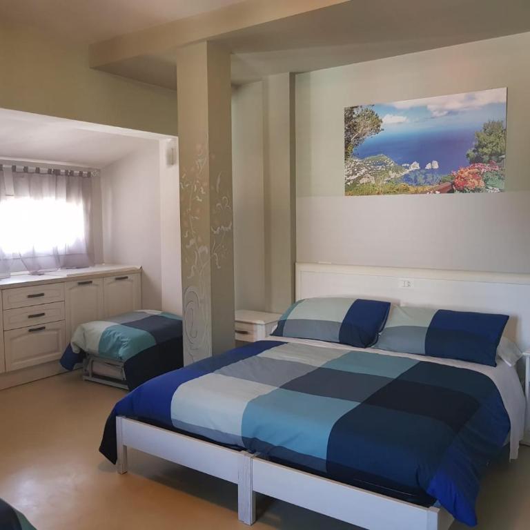 B&B La Sicilia a Tavola - Camera Familiare con Bagno Privato - 1