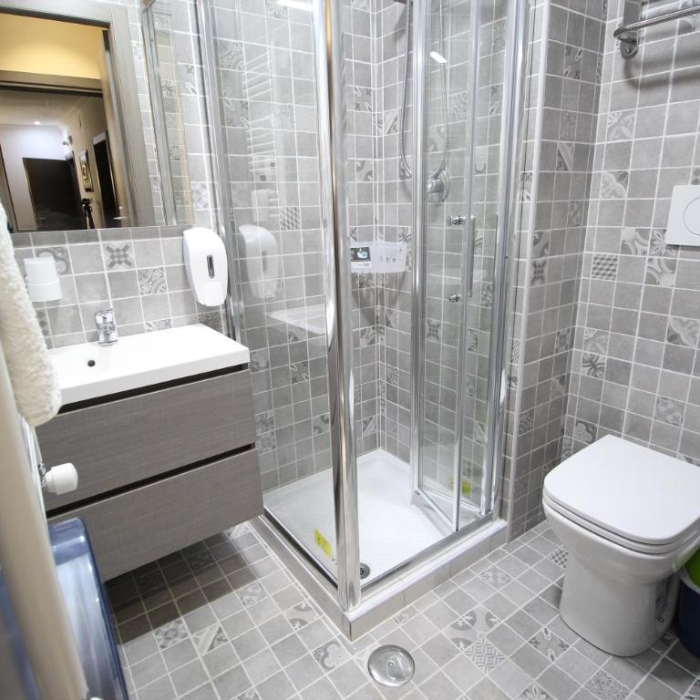 Quest House Lihong - Camera Matrimoniale con Bagno Privato - 5