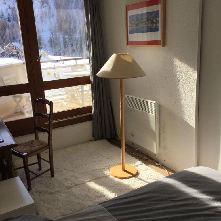 Chaleureux 3 pièces 50m² plein sud avec grande terrasse au pied des pistes à Isola 2000 - Appartement 2 Chambres - 24