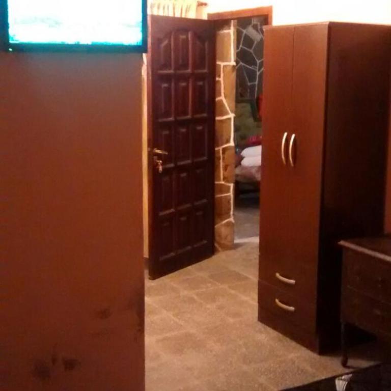 Departamentos Mis Viejos Queridos - Habitación Doble con baño privado - 12