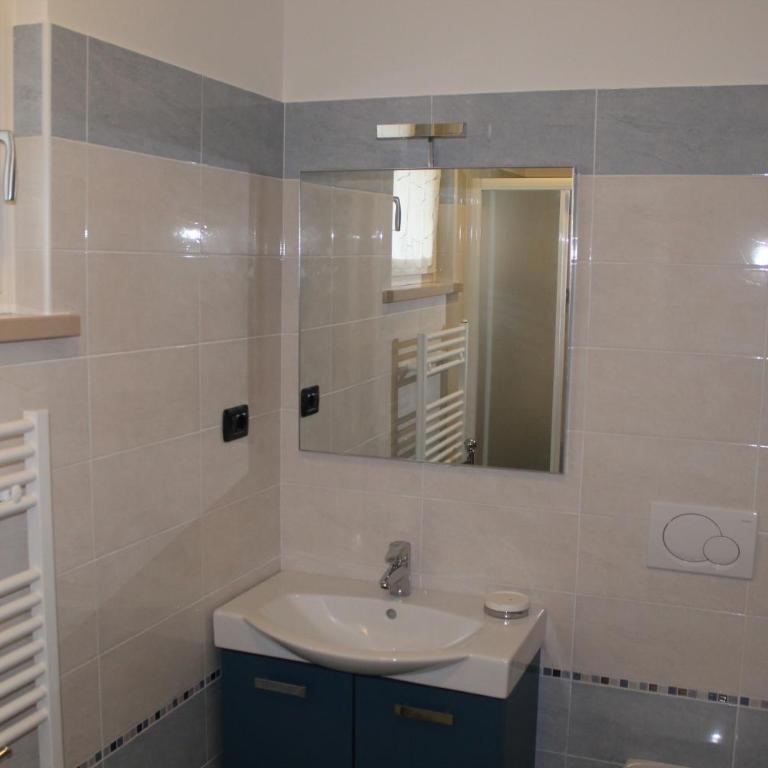 B&B Lil - Camera Matrimoniale con Bagno Privato Esterno - 3