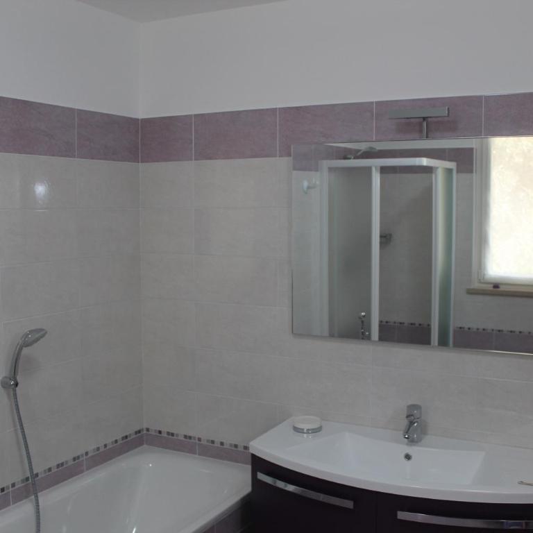 B&B Lil - Camera Matrimoniale con Bagno Privato Esterno - 5