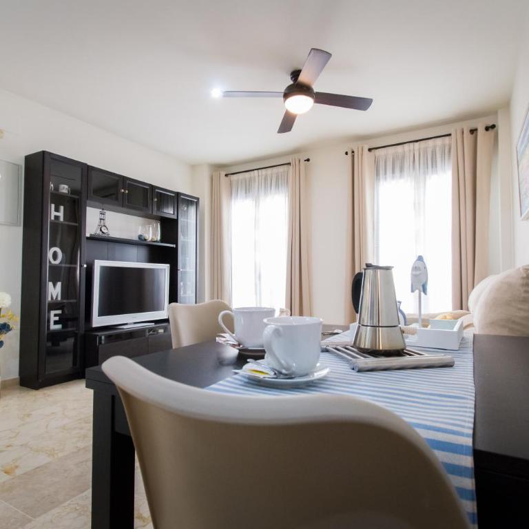 Holidays2Malaga Apto Pozos Dulces Acogedor & balcon & tranquilo en centro de Malaga - One-Bedroom Apartment - 19